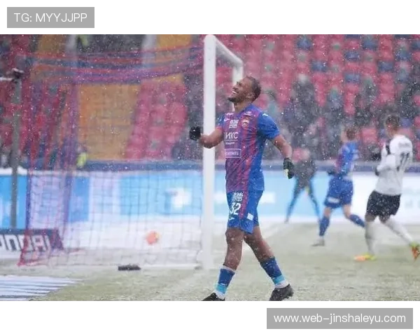 欧洲豪门激战升温，青年才俊闪耀赛场引发关注